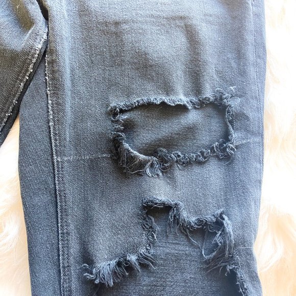 American Eagle Distressed Tomgirl Black Jeans 2 - Picture 10 of 11